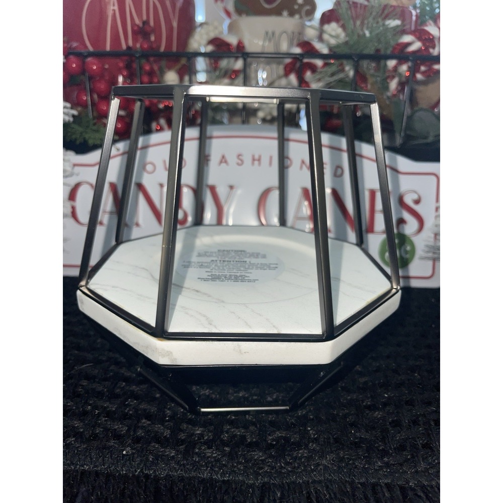 BATH & BODY WORKS Geometric Pedestal Frame Large 3 Wick Candle Holder